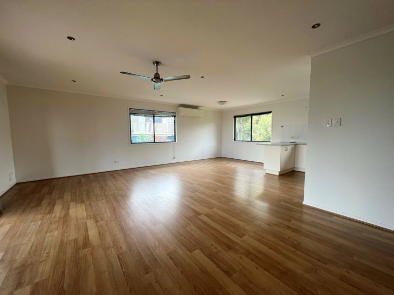 65 Eastbourne Tce, Macleay Island QLD 4184