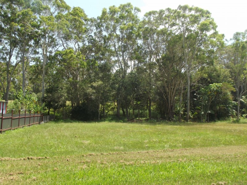 15 Frenchem Terrace, Macleay Island QLD 4184