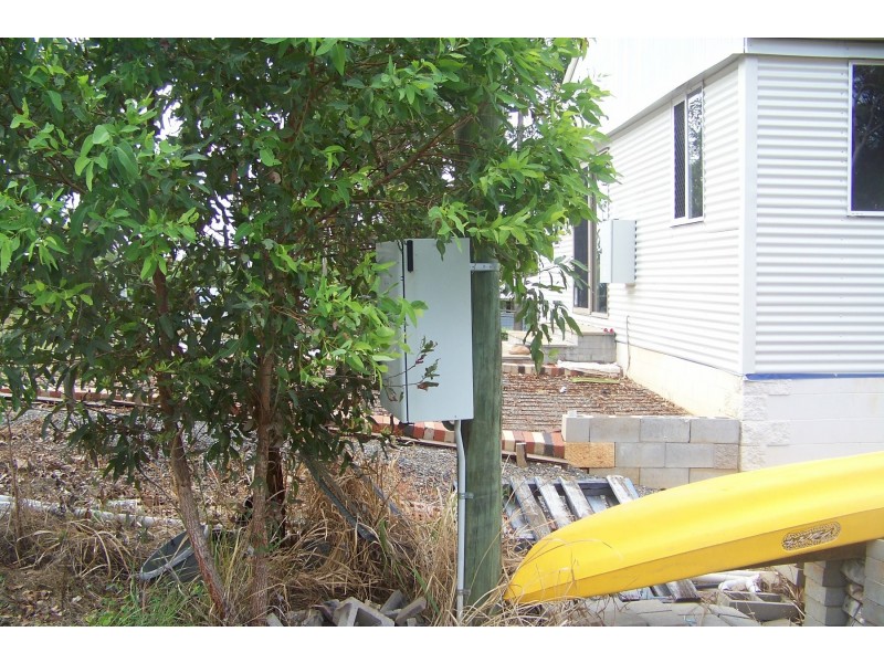 37 HALCYON ST, Lamb Island QLD 4184