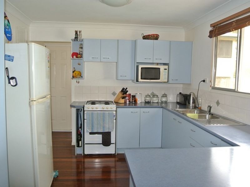 100 Western Road, Macleay Island QLD 4184