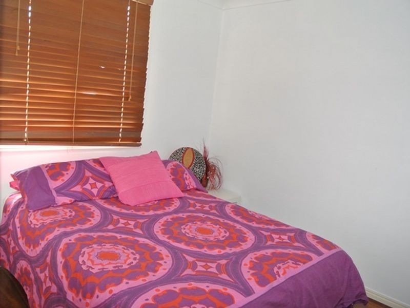 100 Western Road, Macleay Island QLD 4184