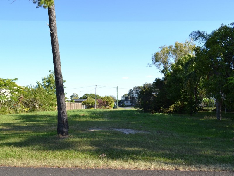 70 Scotts Road, Macleay Island QLD 4184