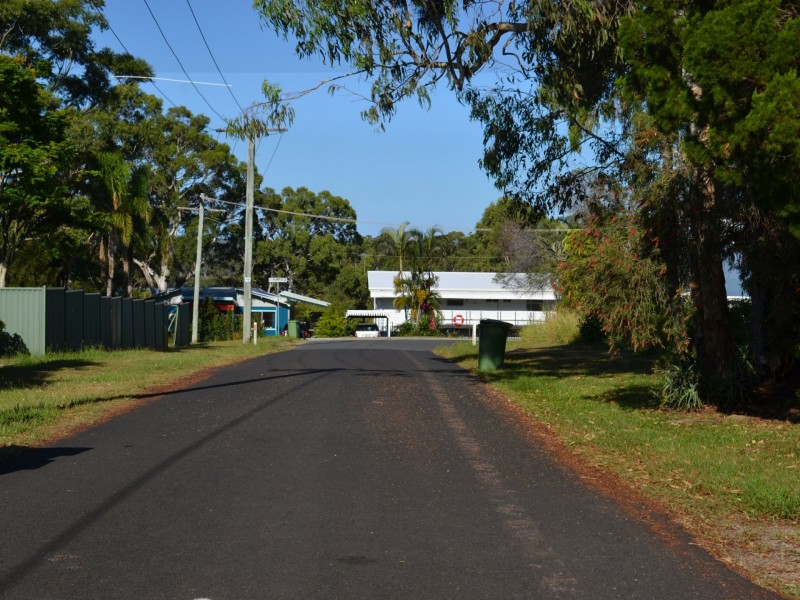 70 Scotts Road, Macleay Island QLD 4184