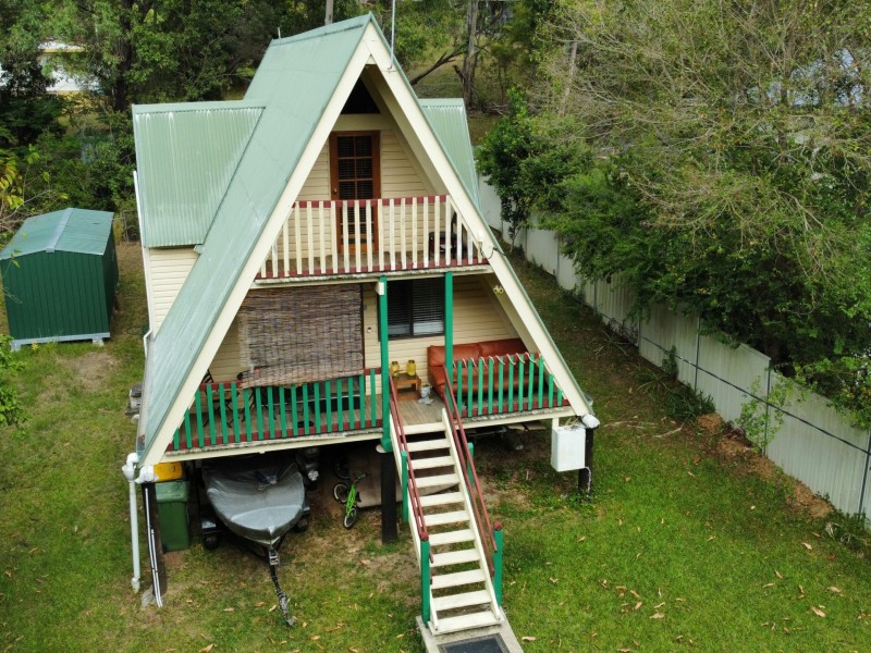 19-21 PAULA  PDE, Lamb Island QLD 4184