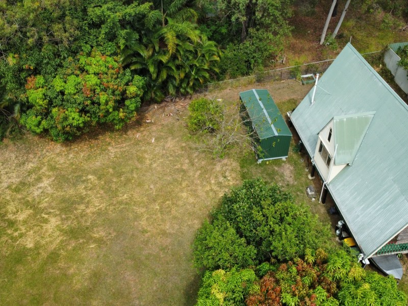 19-21 PAULA  PDE, Lamb Island QLD 4184