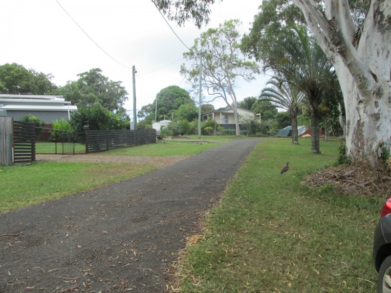 4 Island Outlook, Macleay Island QLD 4184