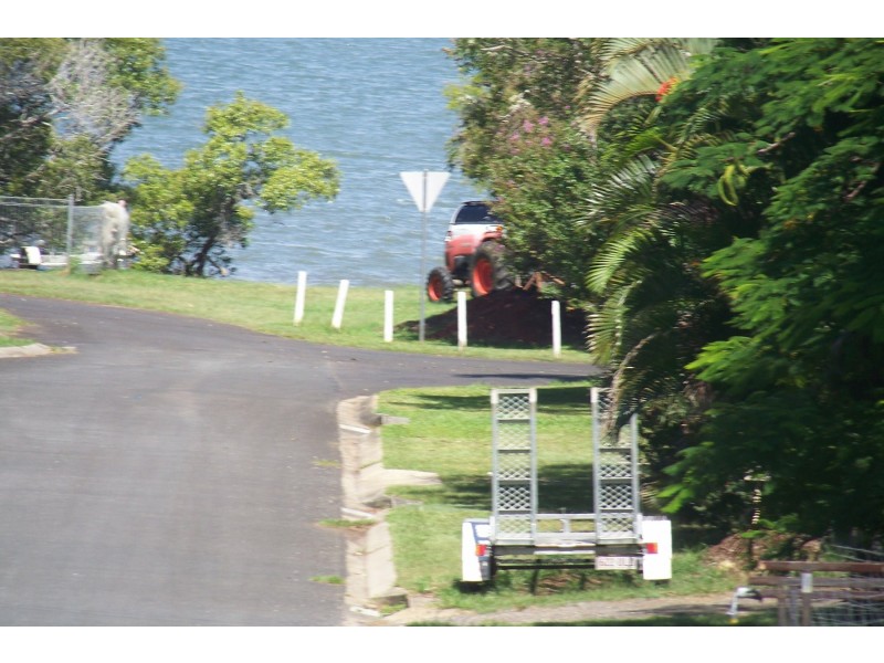15 PAULA pde, Lamb Island QLD 4184