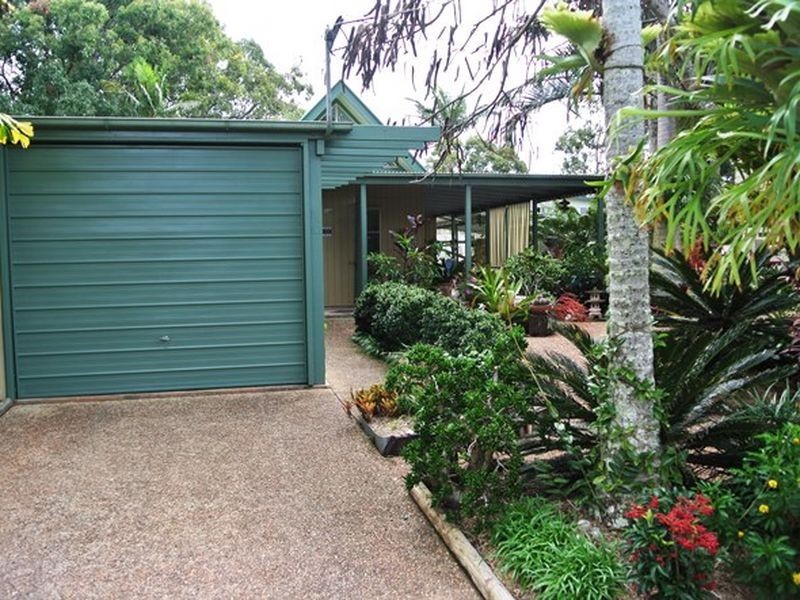 11 Alkira Street, Macleay Island QLD 4184