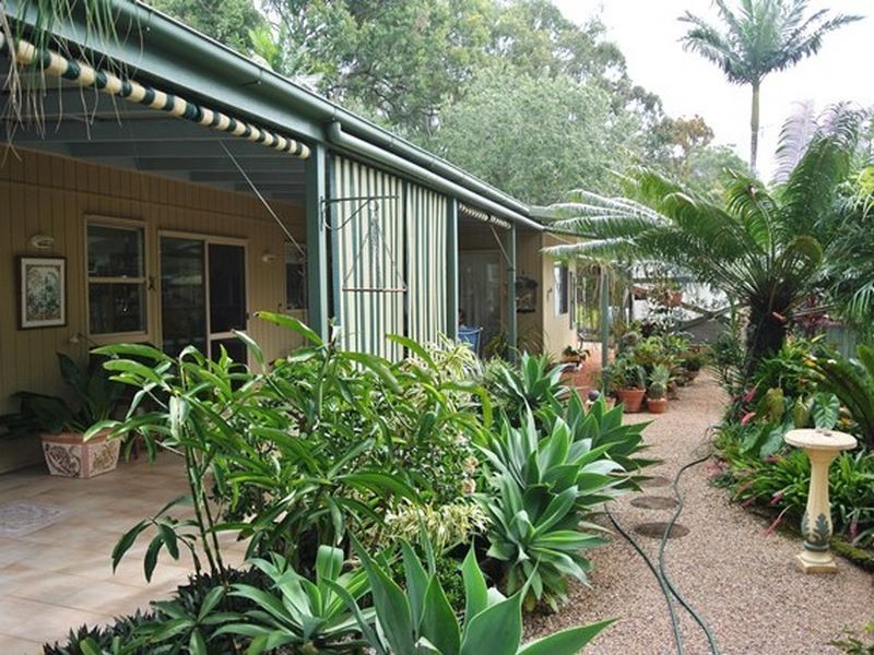 11 Alkira Street, Macleay Island QLD 4184