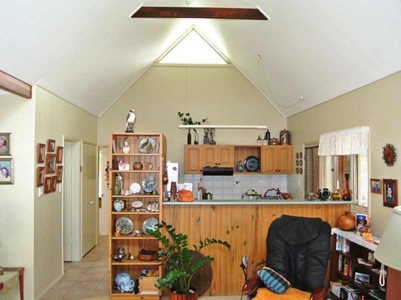 11 Alkira Street, Macleay Island QLD 4184