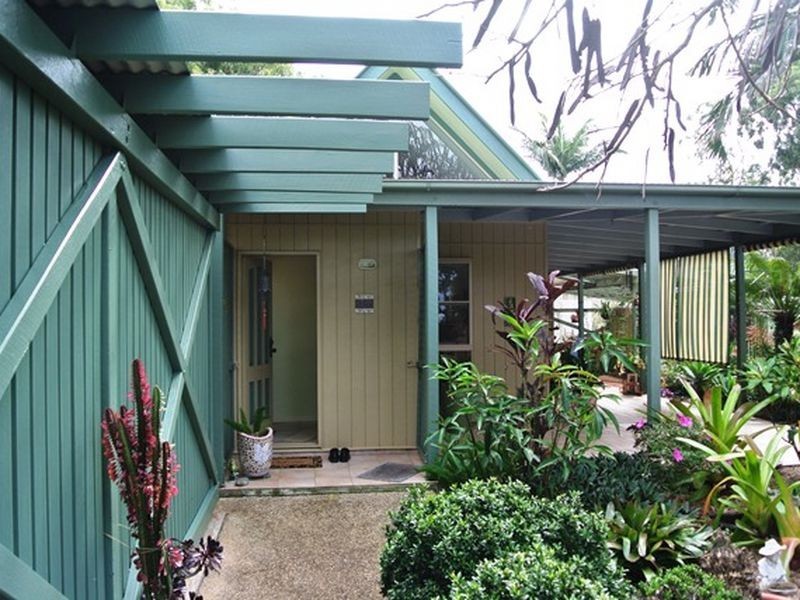 11 Alkira Street, Macleay Island QLD 4184