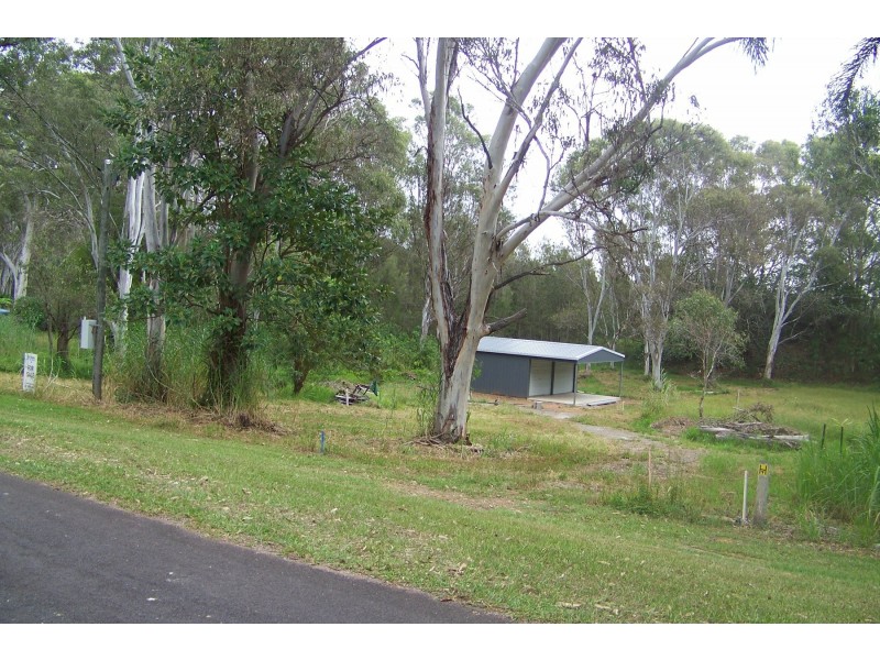 180 LUCAS DR, Lamb Island QLD 4184