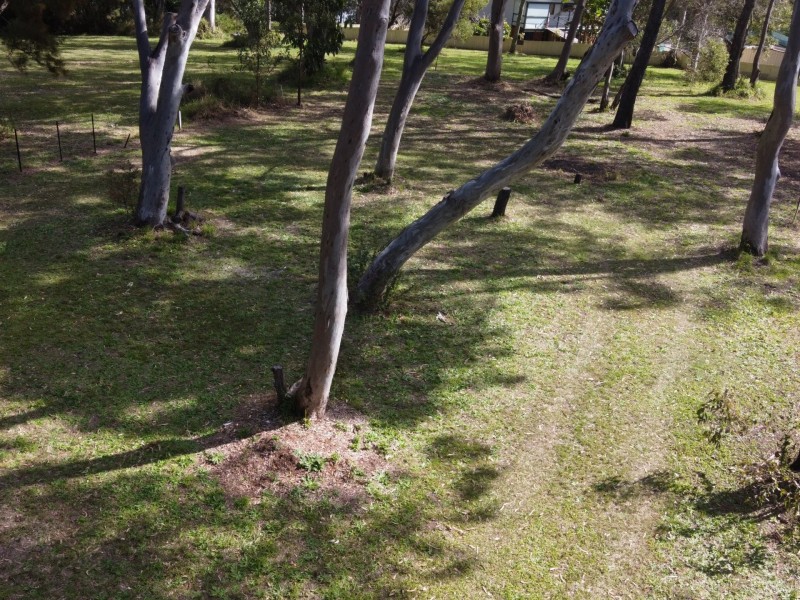 13 High Central Road, Macleay Island QLD 4184