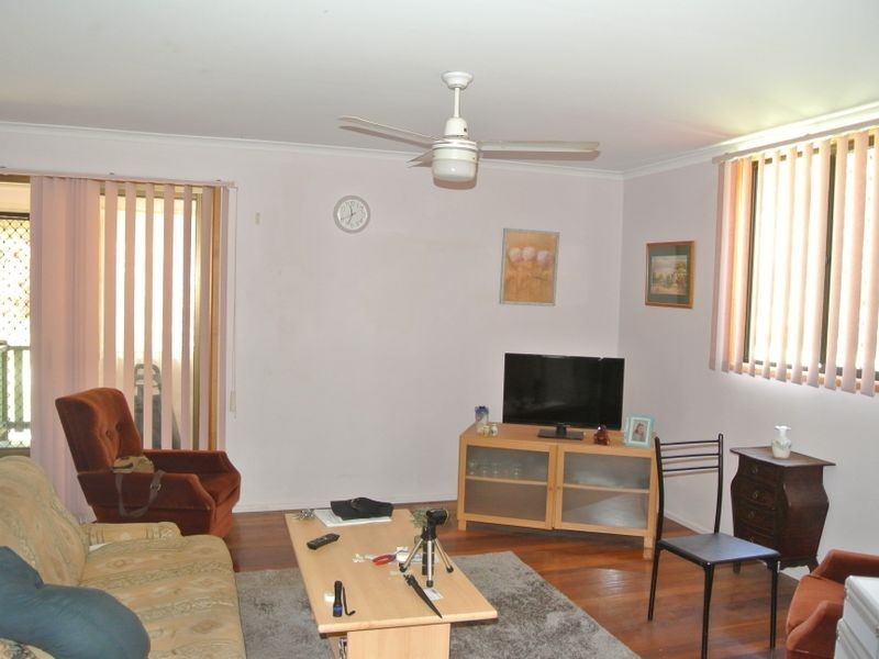 16 Derwent Street, Macleay Island QLD 4184