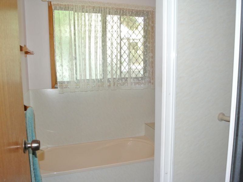 16 Derwent Street, Macleay Island QLD 4184