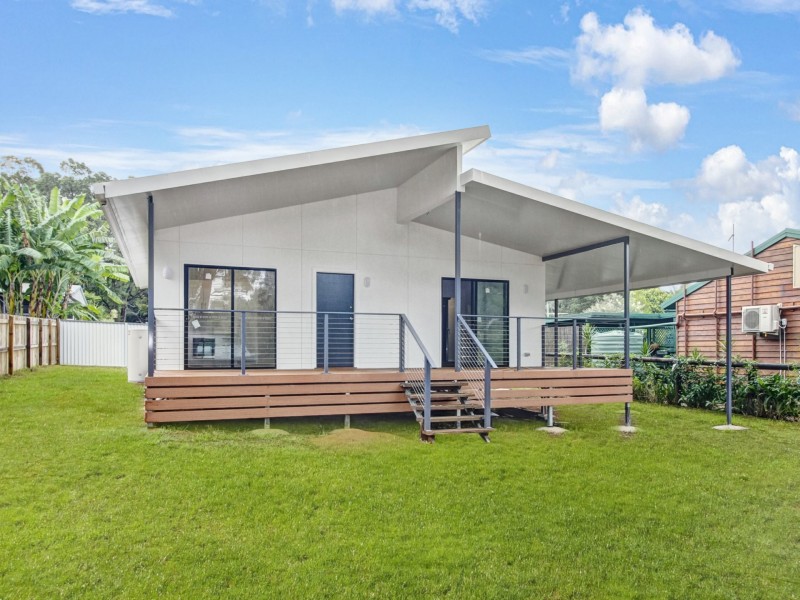 189 High Central Road, Macleay Island QLD 4184