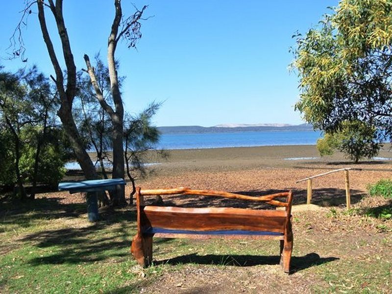 3 Koonwarra Parade, Macleay Island QLD 4184