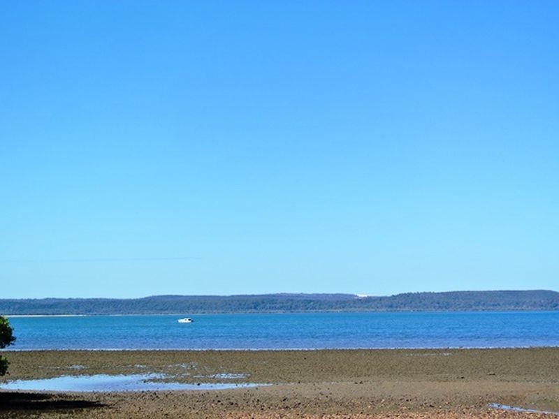 3 Koonwarra Parade, Macleay Island QLD 4184