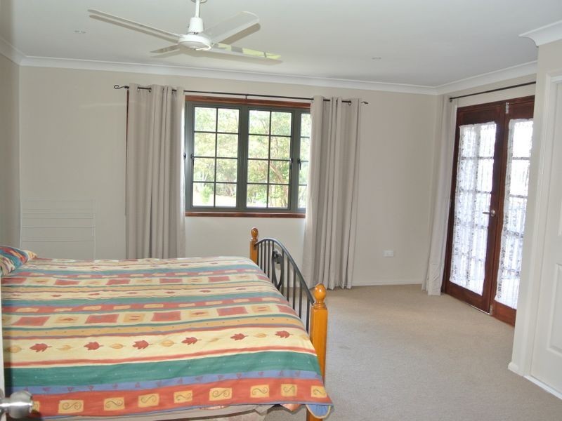 32 Cathy Street, Macleay Island QLD 4184