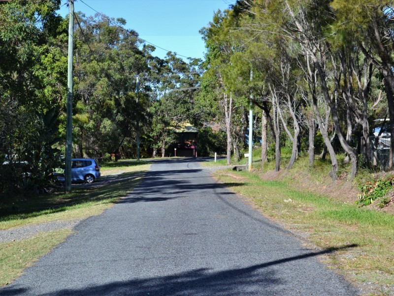 10 Ashton Street, Macleay Island QLD 4184