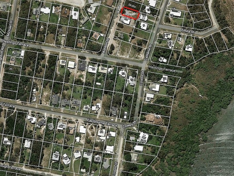 10 Ashton Street, Macleay Island QLD 4184