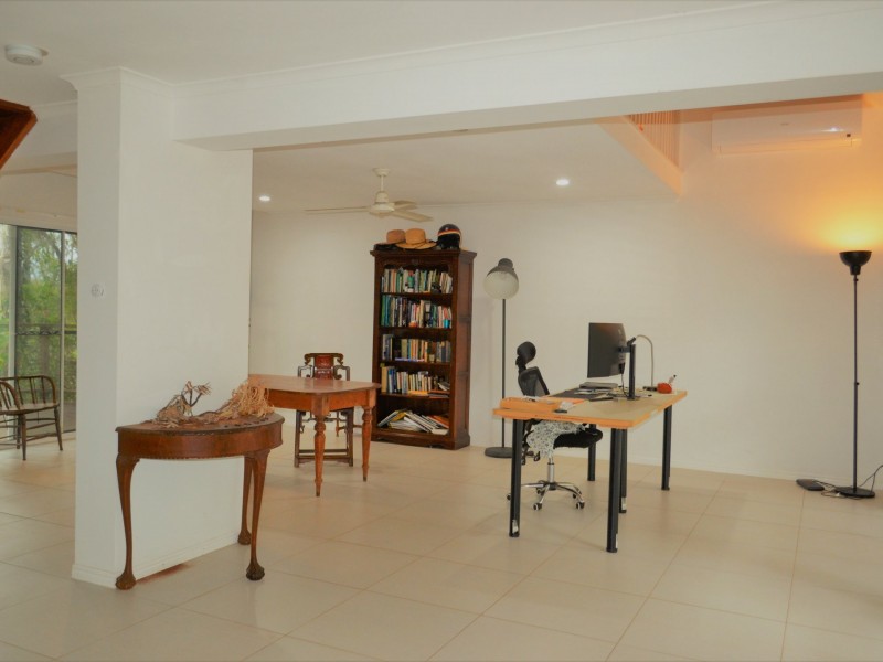 112 Treasure Island Avenue, Karragarra Island QLD 4184