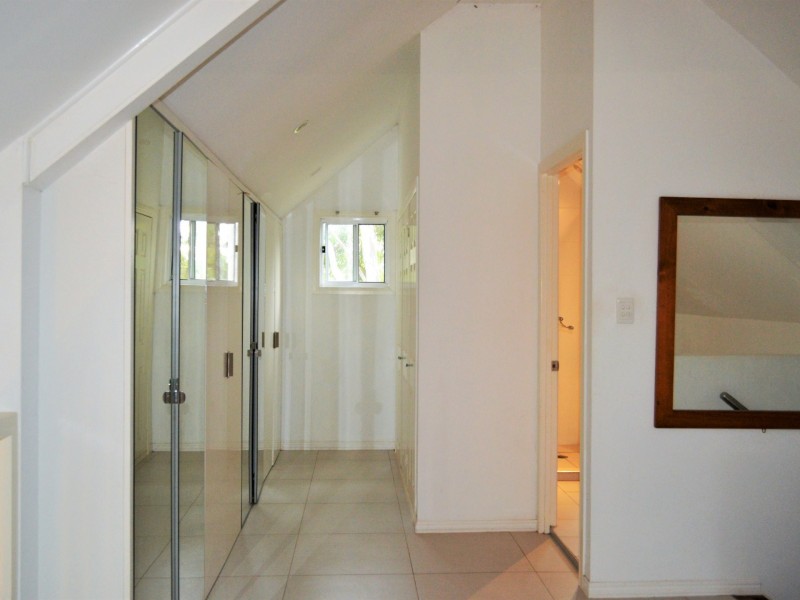 112 Treasure Island Avenue, Karragarra Island QLD 4184