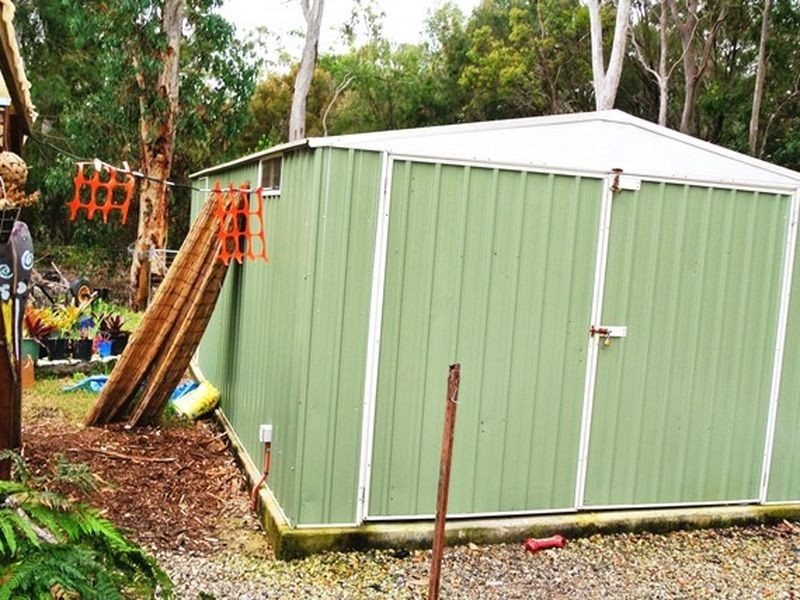 1 Noondoo Street, Macleay Island QLD 4184