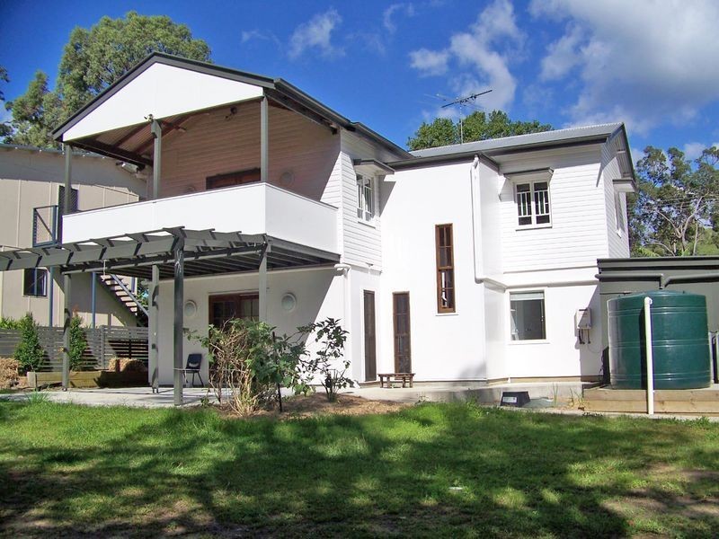 9 Jane Street, Macleay Island QLD 4184