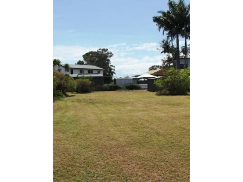37 Tingara Street, Macleay Island QLD 4184