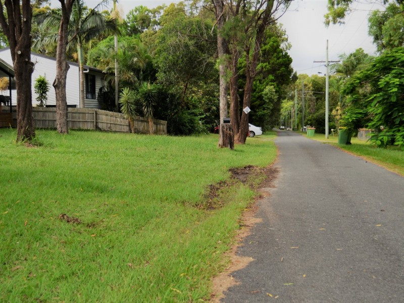 9 Alexander Street, Macleay Island QLD 4184