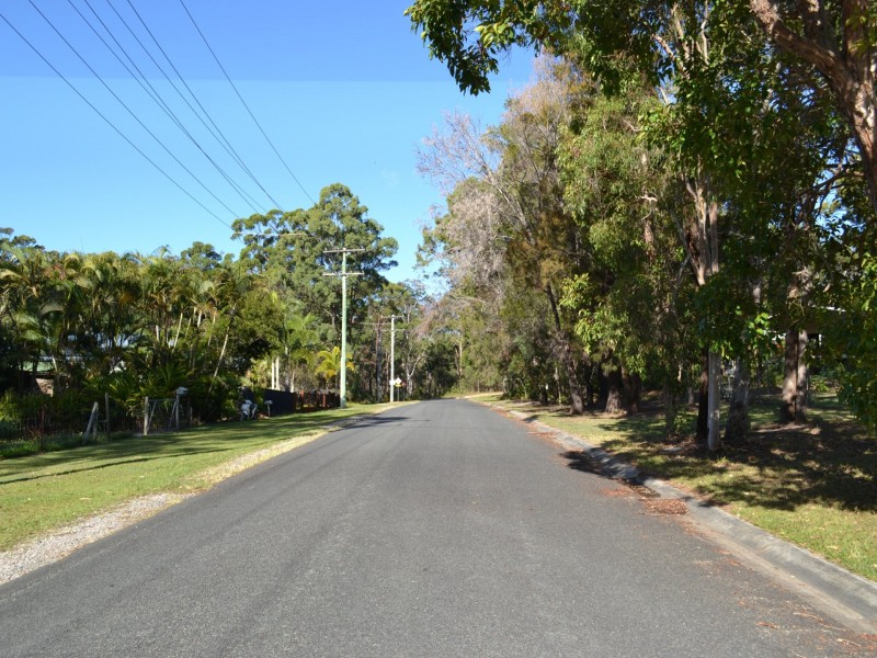 9 Wharf Street, Macleay Island QLD 4184