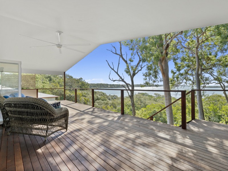 54 Timothy Street, Macleay Island QLD 4184