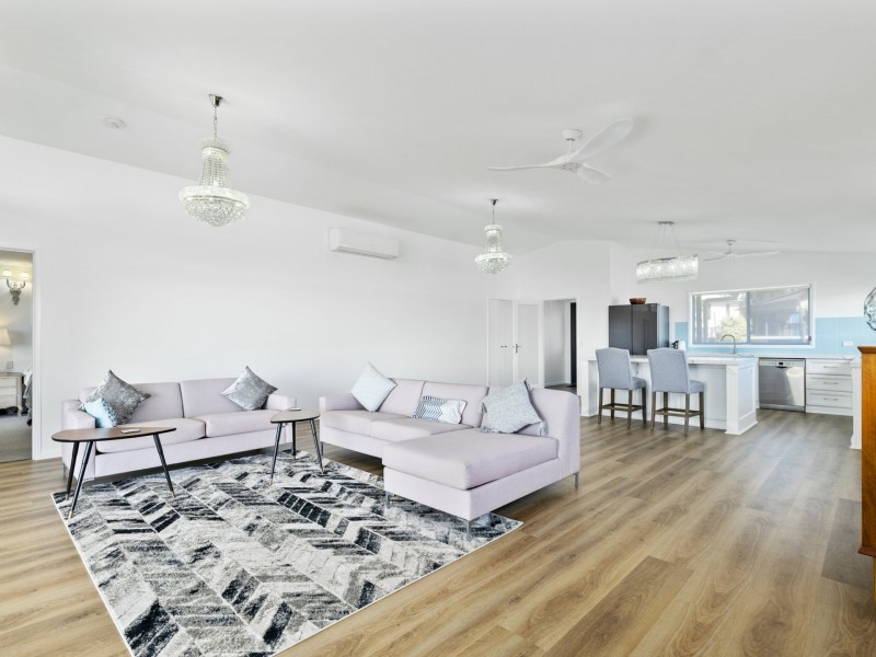 54 Timothy Street, Macleay Island QLD 4184