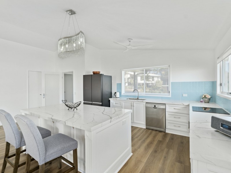 54 Timothy Street, Macleay Island QLD 4184