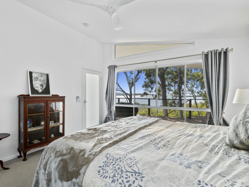 54 Timothy Street, Macleay Island QLD 4184