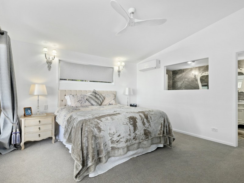 54 Timothy Street, Macleay Island QLD 4184