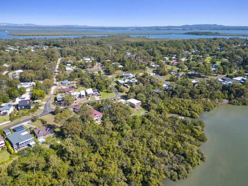 54 Timothy Street, Macleay Island QLD 4184