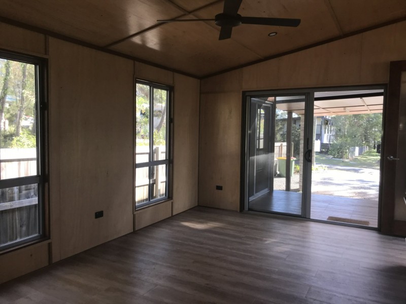8 Dinjerra Street, Macleay Island QLD 4184