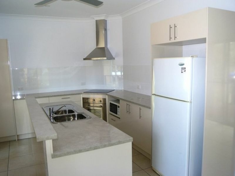 23 Alexander Street, Macleay Island QLD 4184