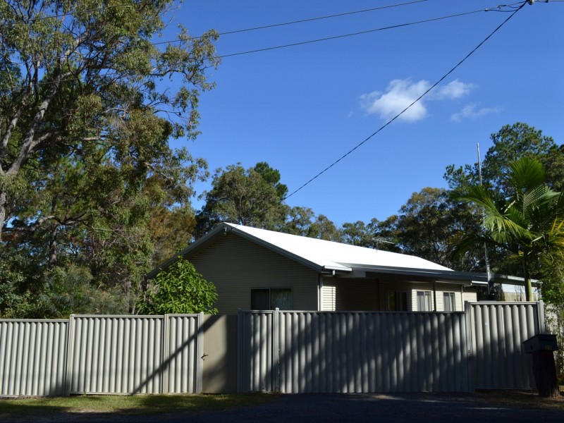 23 Alexander Street, Macleay Island QLD 4184