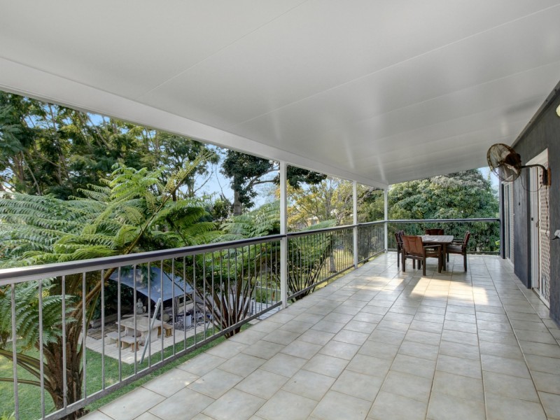 119 Treasure Island Avenue, Karragarra Island QLD 4184