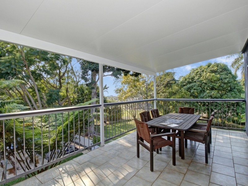 119 Treasure Island Avenue, Karragarra Island QLD 4184