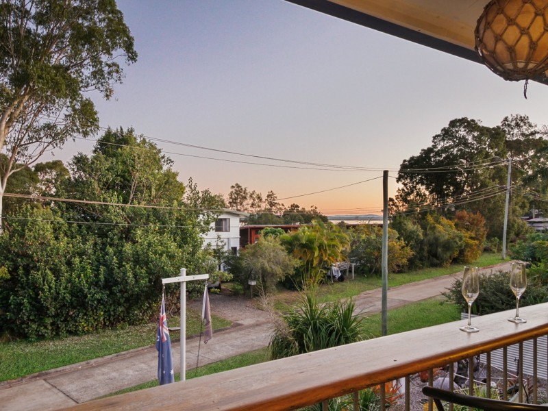 119 Treasure Island Avenue, Karragarra Island QLD 4184