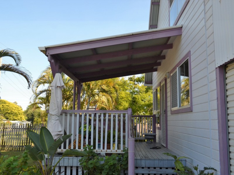 23 Hamilton Parade, Macleay Island QLD 4184