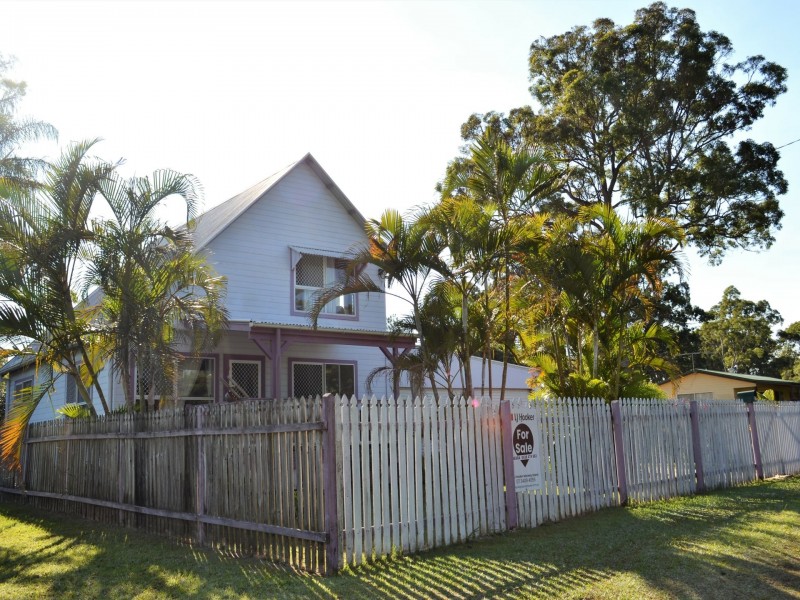 23 Hamilton Parade, Macleay Island QLD 4184