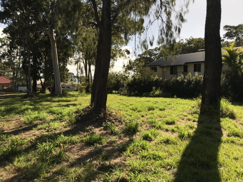 26 Coast Road, Macleay Island QLD 4184