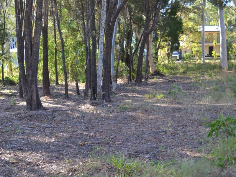 13 Barramundi Street, Macleay Island QLD 4184
