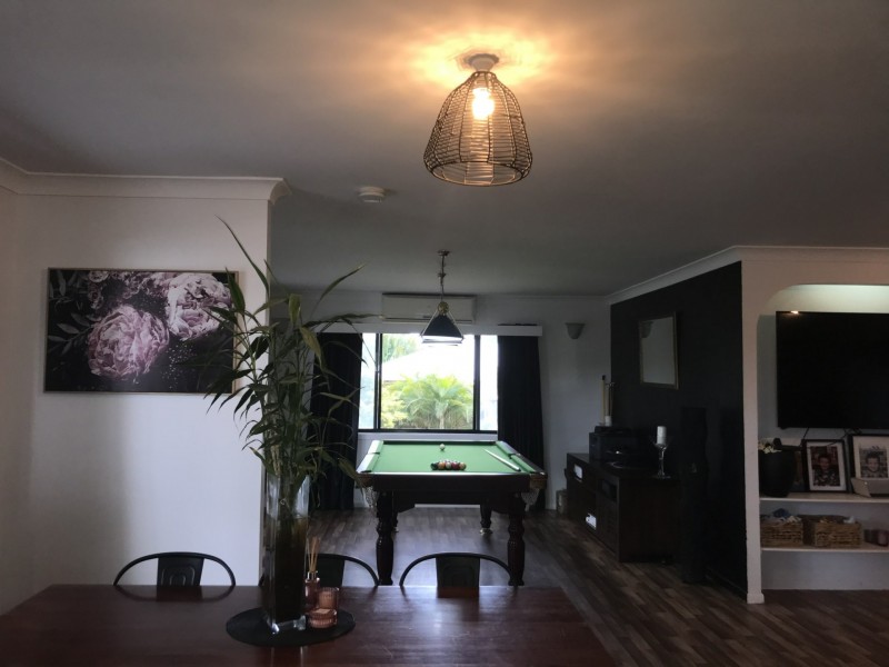 10 Curlew Street, Macleay Island QLD 4184