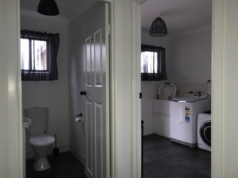 10 Curlew Street, Macleay Island QLD 4184